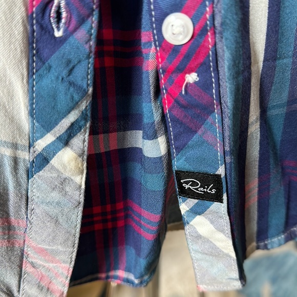 New Rails button down - Picture 5 of 6